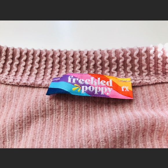 Sandy pink Freckled Poppy oversized ribbed knit v neck top - Picture 3 of 7